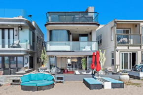3 Story Oceanfront Home with Jacuzzi in Newport Beach on the Sand!